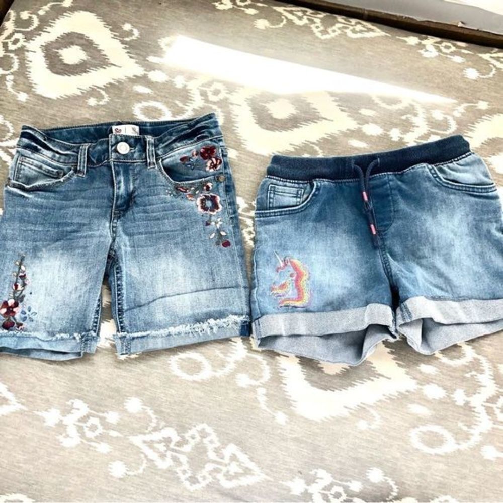 Cat & Jack, So embellished denim jean shorts girls size L